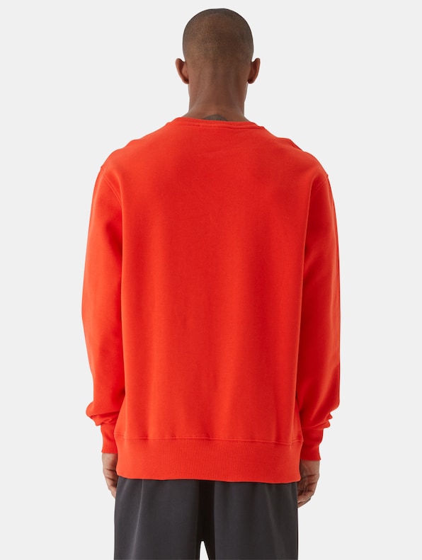 Essential Sweatshirt-1