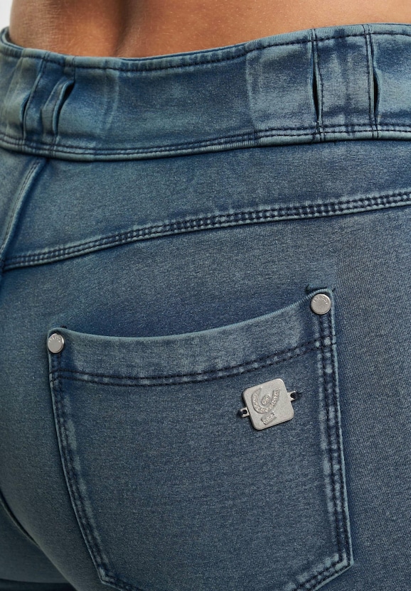 N.O.W. Mittlerer Taillenbund 7/8 Flared Denim Effekt-3