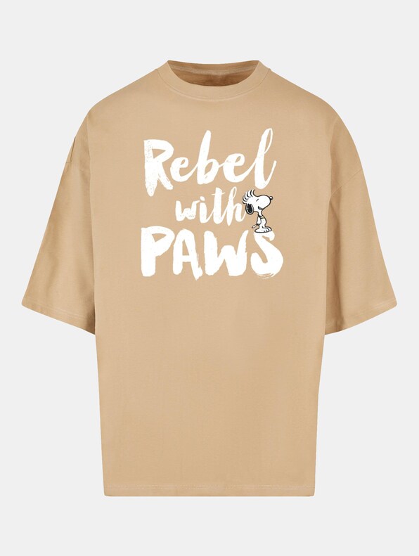 Peanuts - Rebel with paws-0