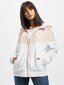 white_6592