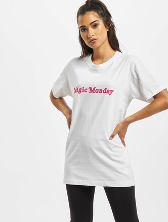 Ladies Magic Monday Slogan