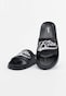 black_11000