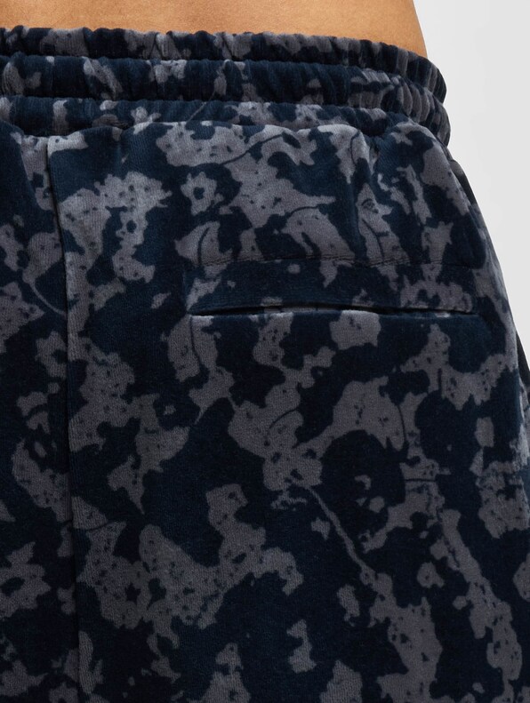 Script Logo Floral Camouflage Velours-5