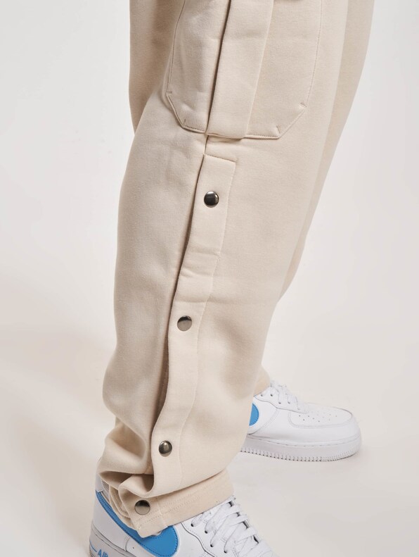 KK Small Signature Straight Leg Cargo Sweatpants-4