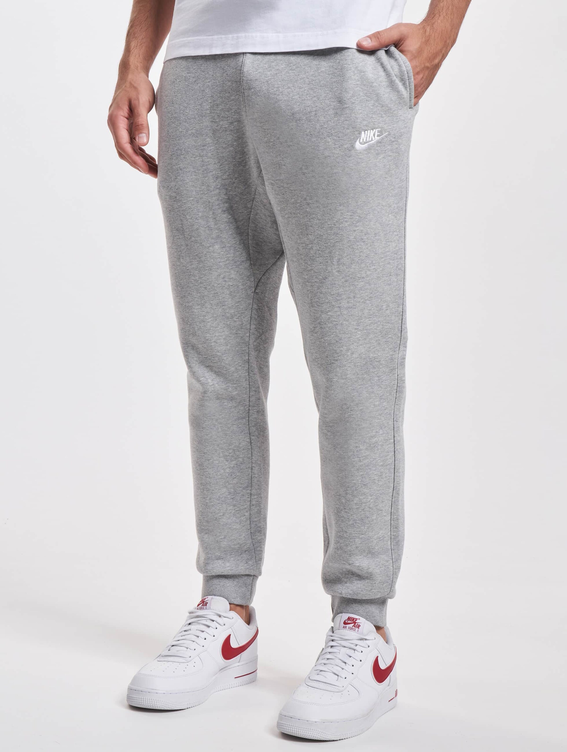 Nike NSW FLC CLUB Jogginghose Mannen op kleur grijs, Maat L