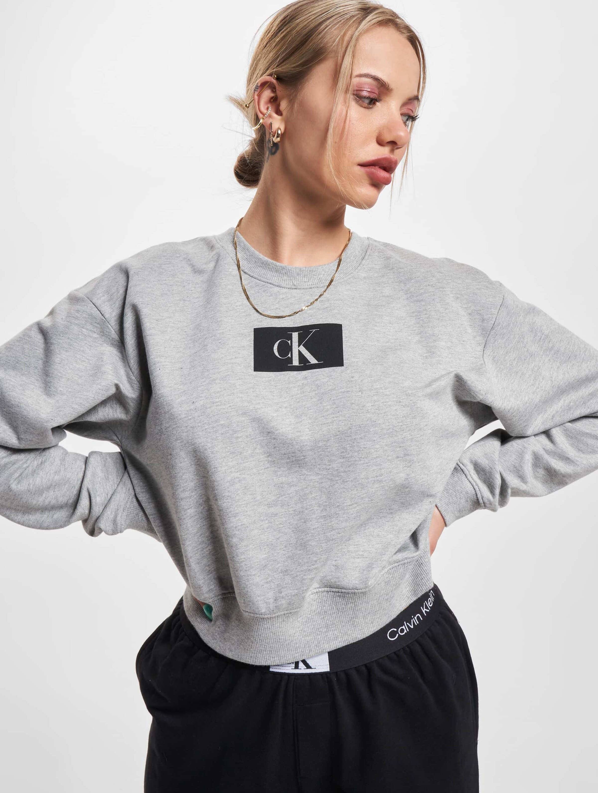 Calvin klein underwear discount sweatshirt