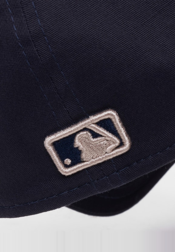 eague Essential 39Thirty New York Yankees-4