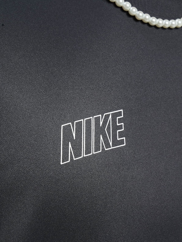 Nike NSW Repeat T-Shirt Black/Smoke-5