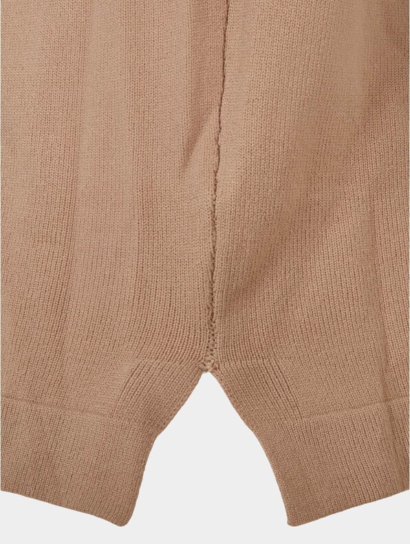 Knitted -5