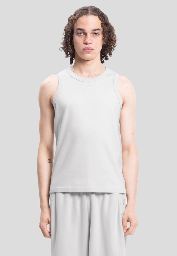 Basic Distressed -0