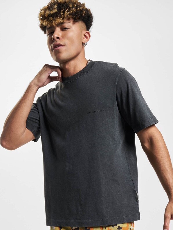 Dust Crew Neck-2