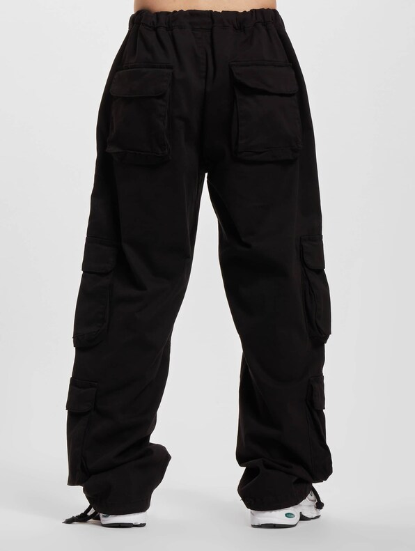 LY CARGO PANTS MULTI POCKET-1