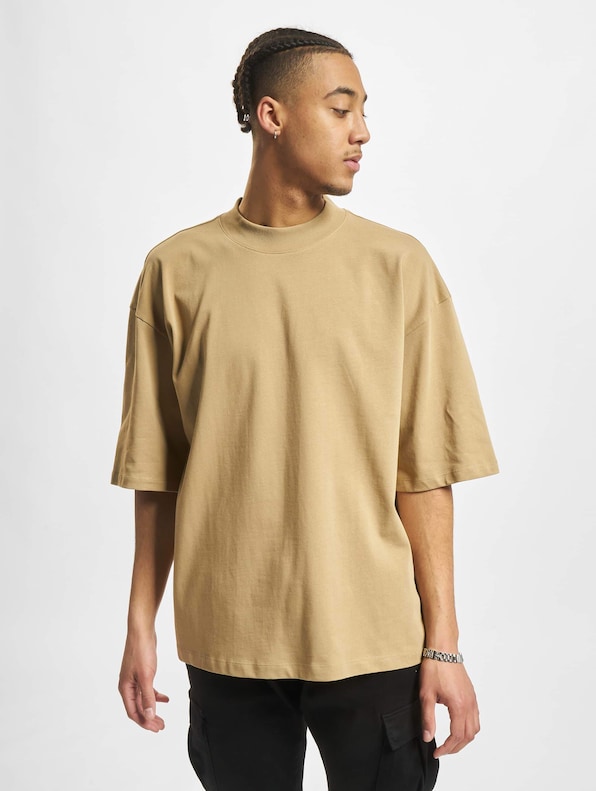 Levi -2