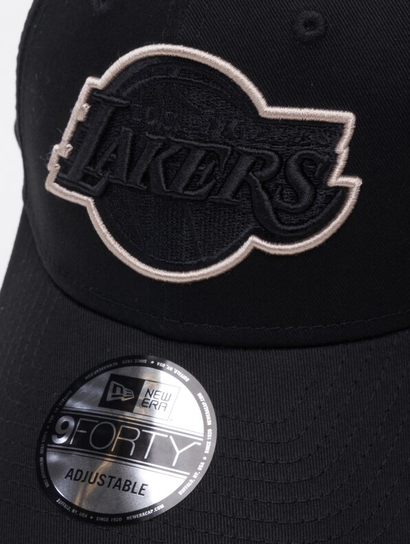 Team Outline 9FORTY LA Lakers-2