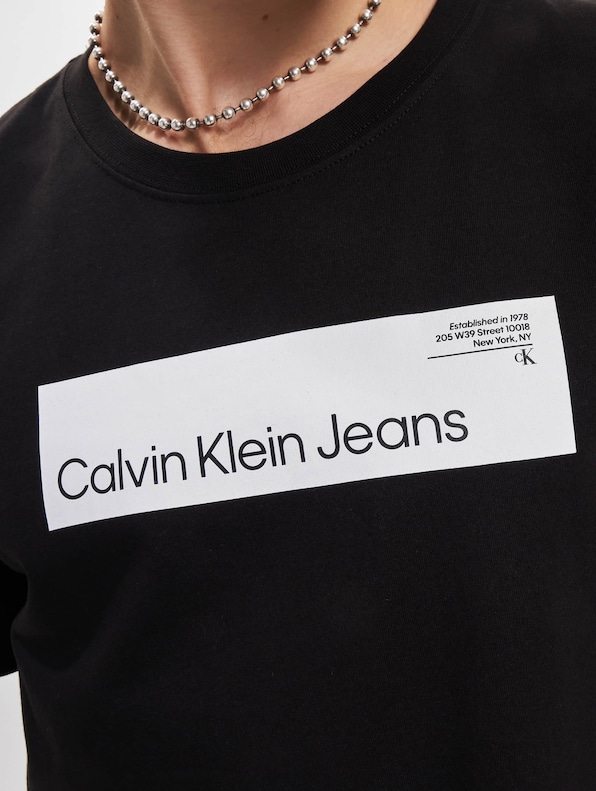 Calvin Klein Jeans Hyper Real Box Logo T-Shirt Ck-3