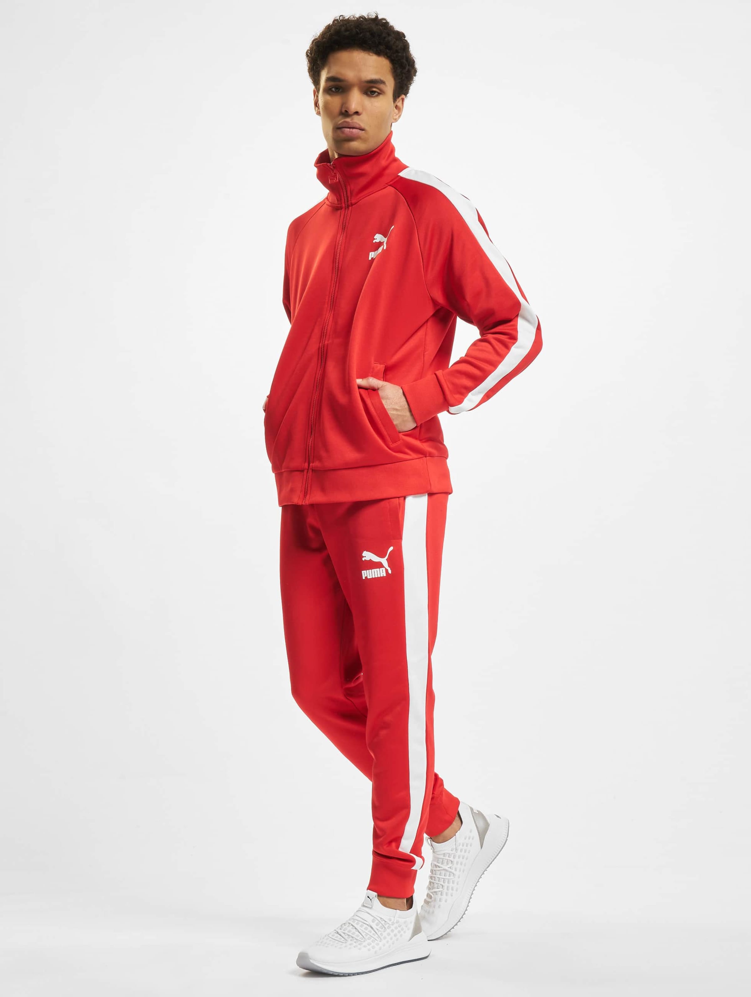 Puma store t7 red