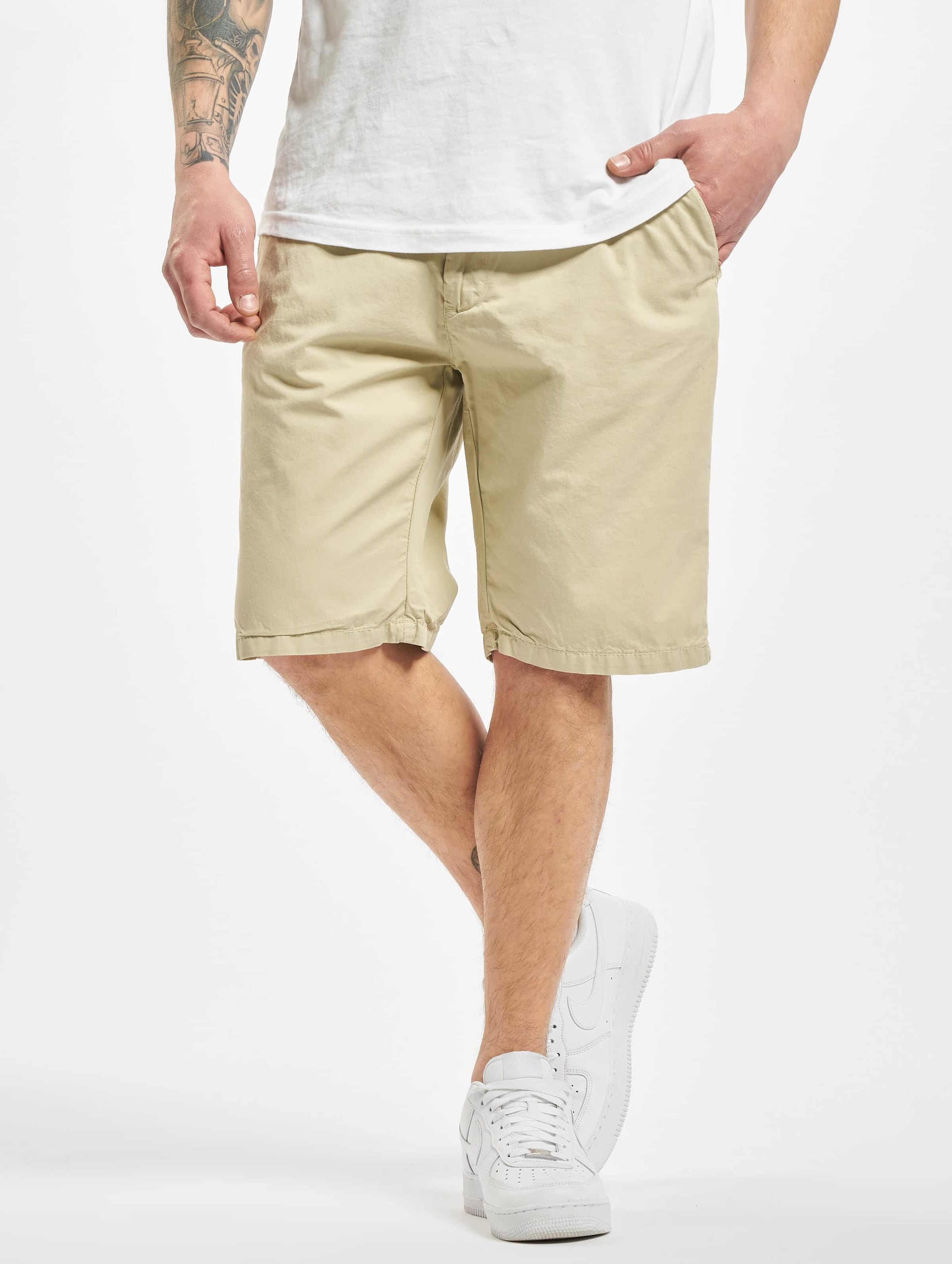 Urban Classics Straight Leg Chino Shorts with Belt Mannen op kleur beige, Maat M