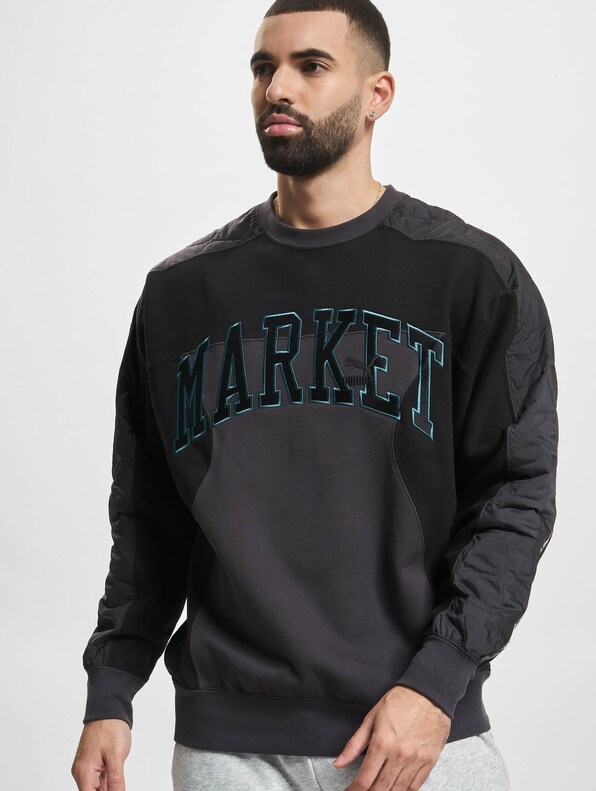 X Market Relaxed Crew TR-0