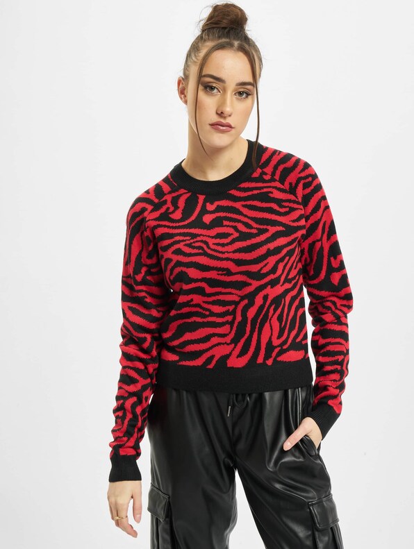 Ladies Short Tiger -2