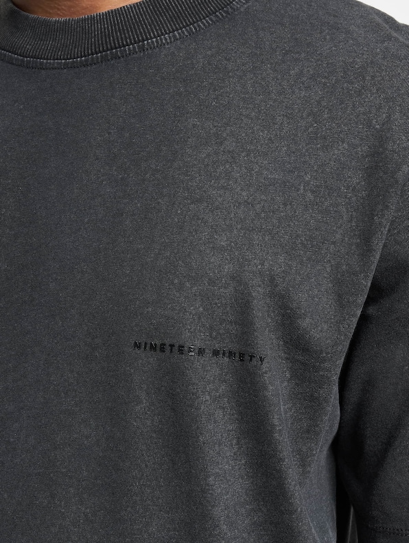 Dust Crew Neck-3