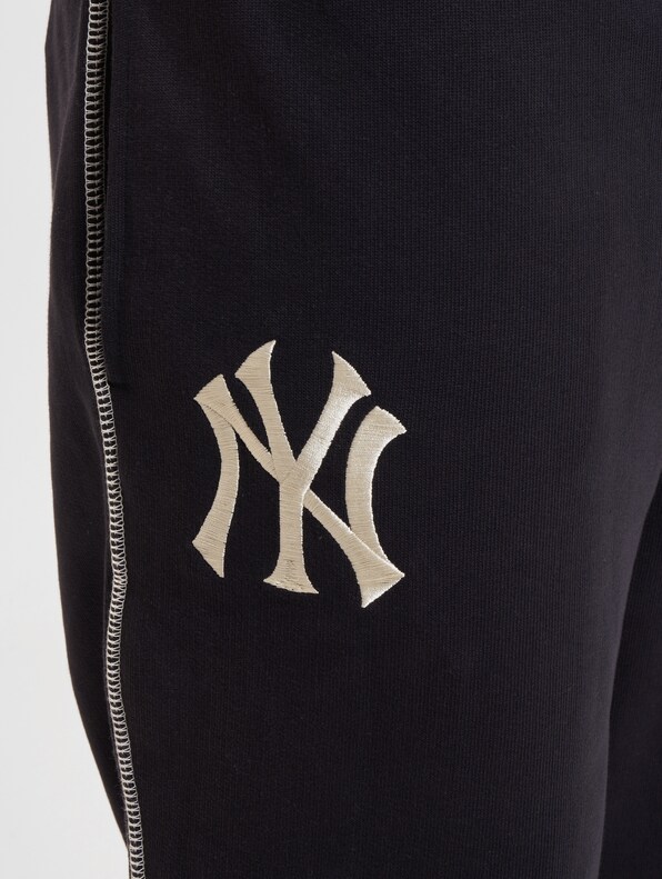 Lifestyle  New York Yankees-5