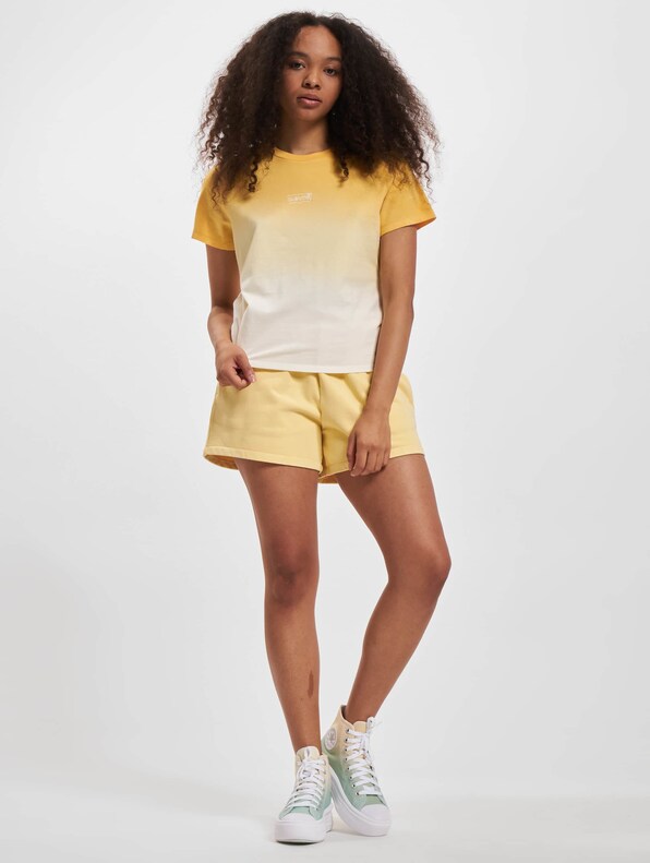 Levis Graphic Jordie T-Shirt-4