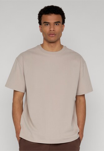 Relaxed Dropped Shoulder