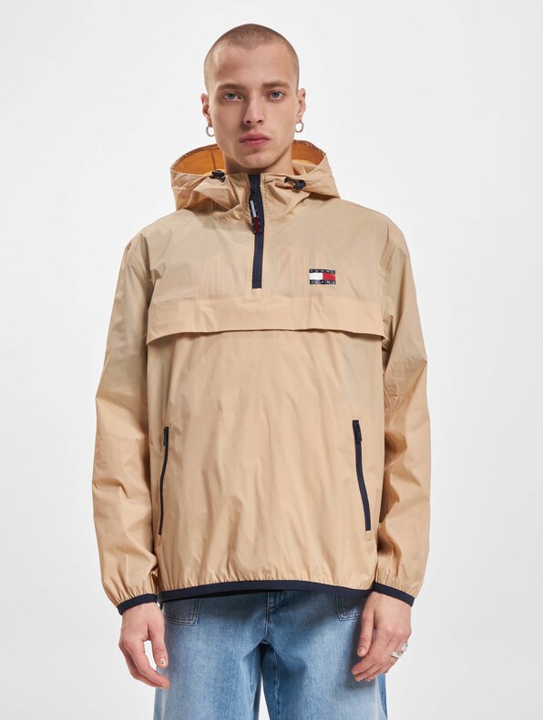 Tommy Jeans Pckable Tech Chicago Popover Windbreaker-2