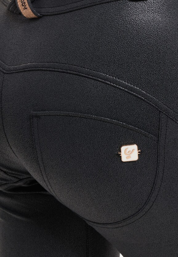 Freddy Regular-Waist WR.UP® Shaping Faux Leather Jeggings-5