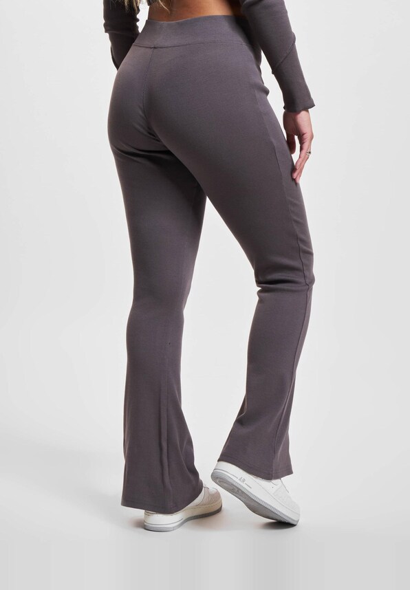 Small Signature Flared Rib-1