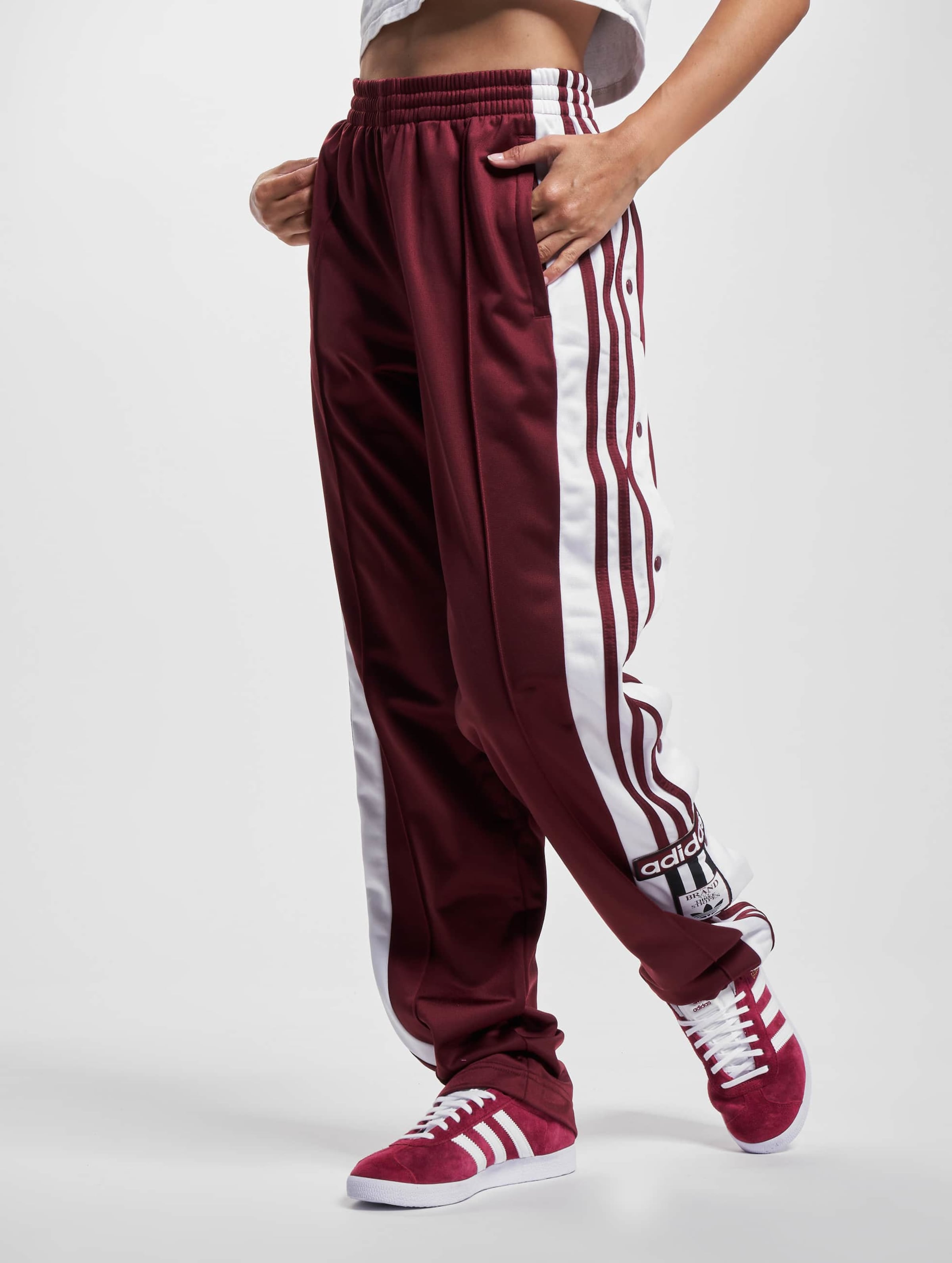 Adidas originals adibreak popper 2025 track pants in maroon