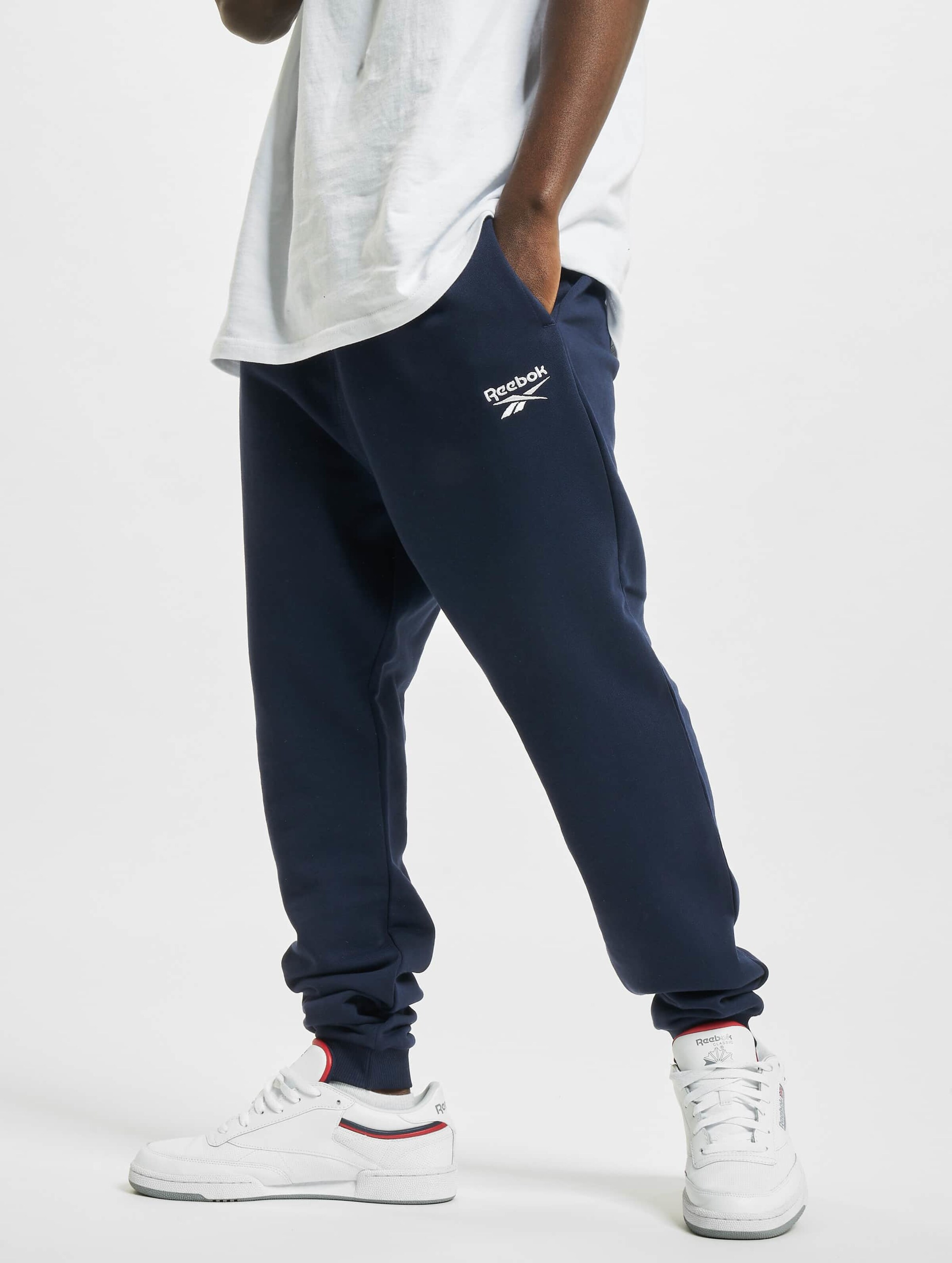 Reebok classic online joggers