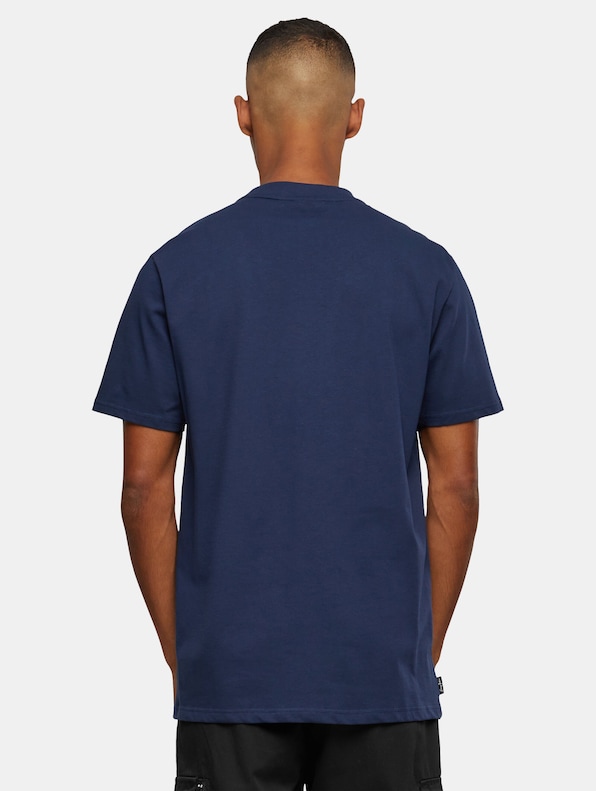 Classic Logo Essential-1