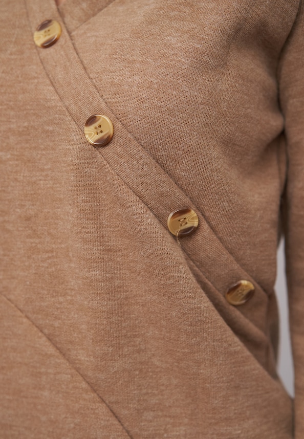 Pullover mit asymetrischer Knopfleiste-5