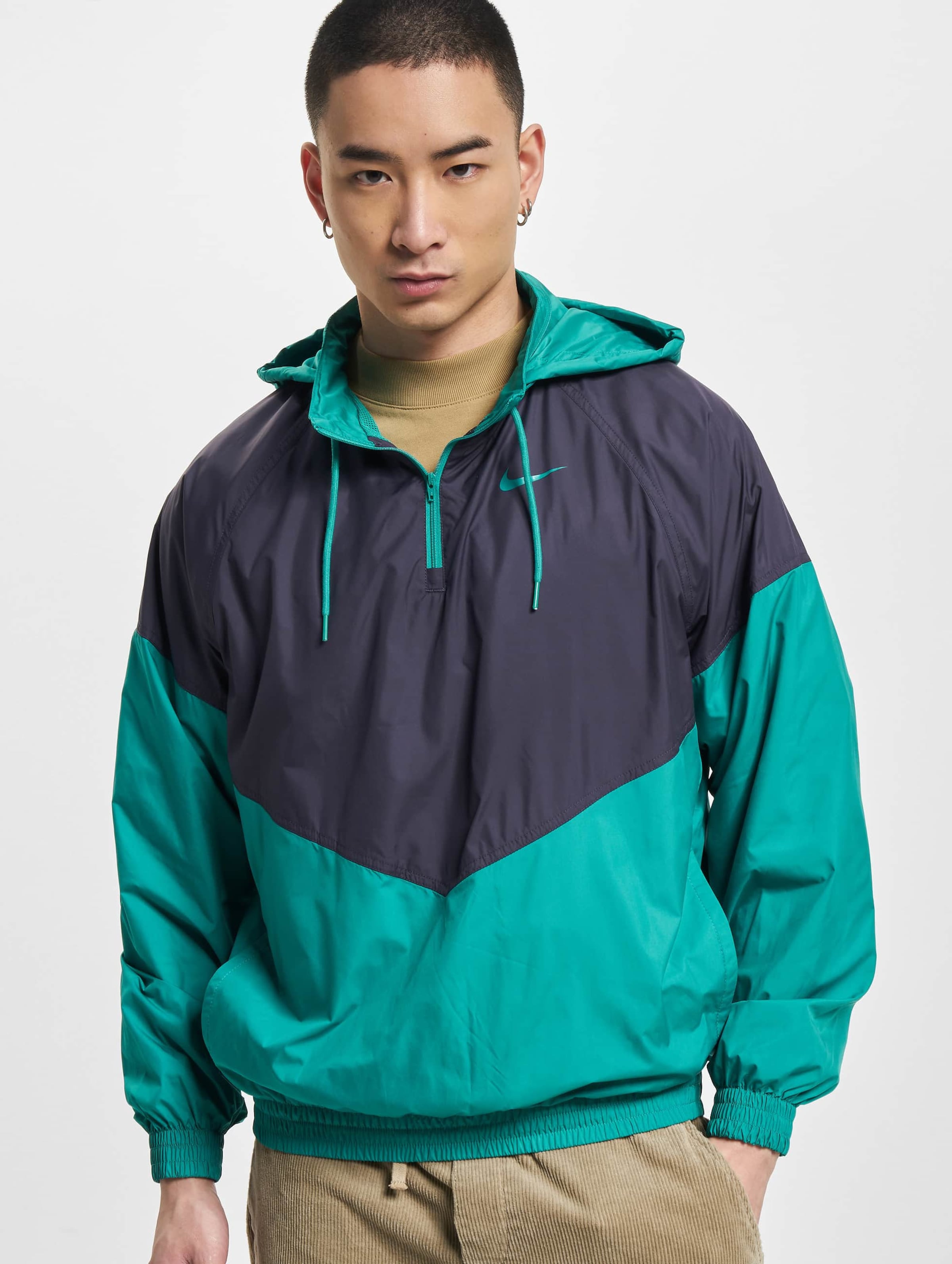 Nike sb clearance windrunner