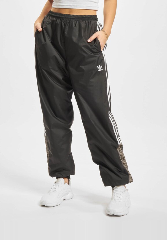 3-Stripes-6