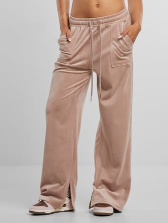 Ladies Velvet