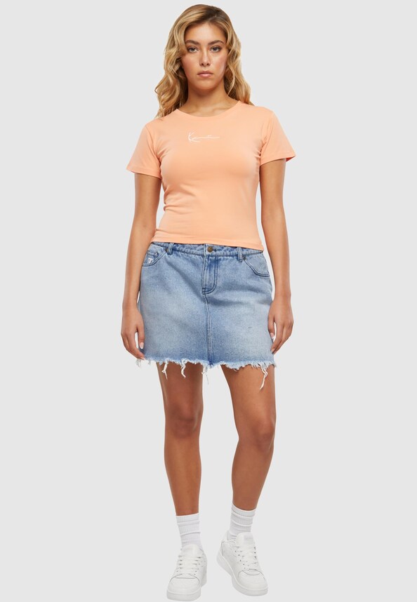 Small Signature Essential Short -2