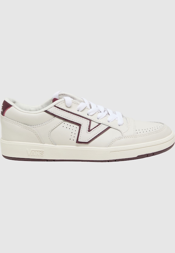 UA Lowland CC-3
