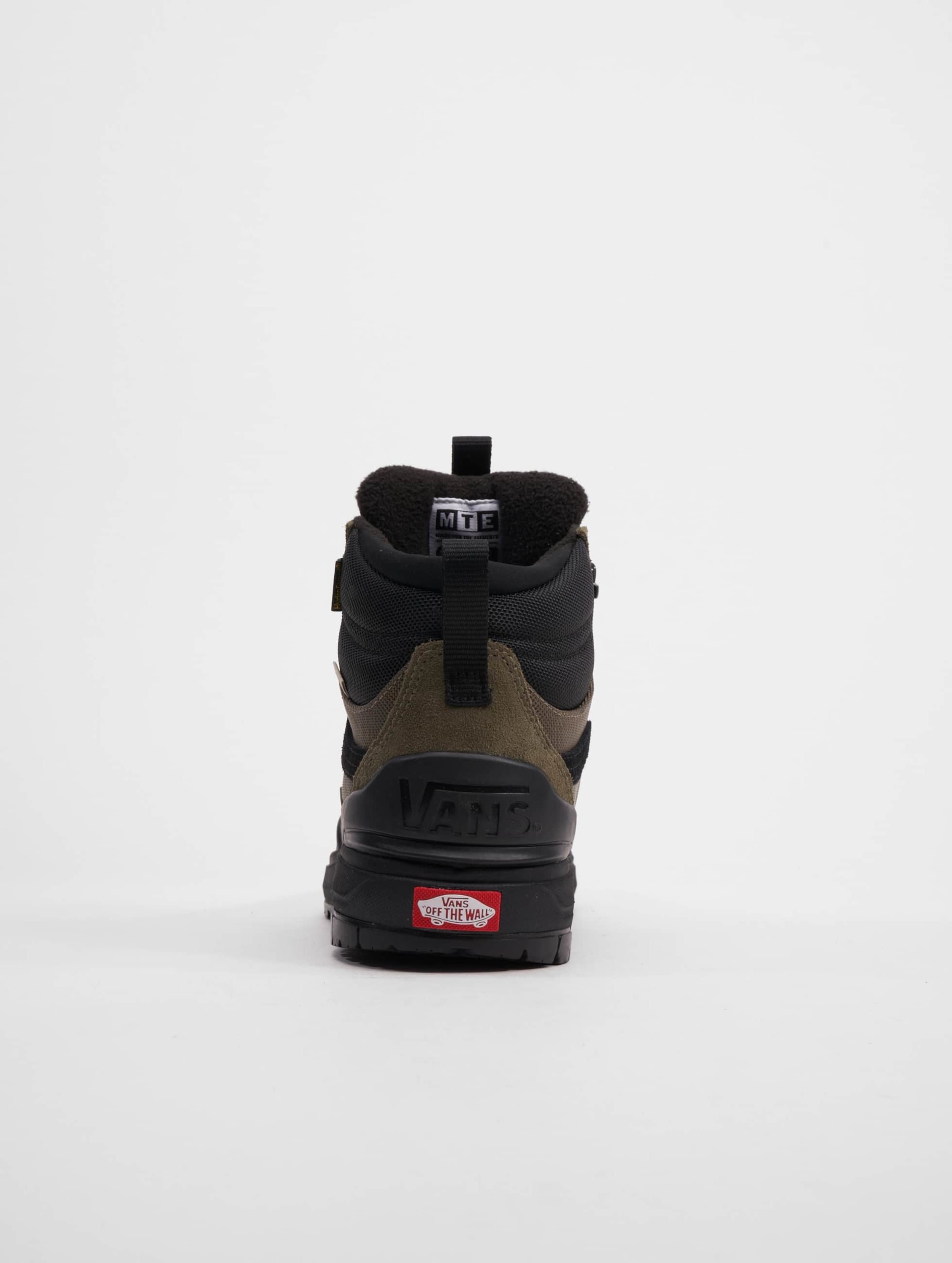 Vans ultrarange hi top mte dachshund black