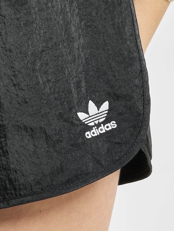 Adidas Originals 3 Stripes Shorts-4