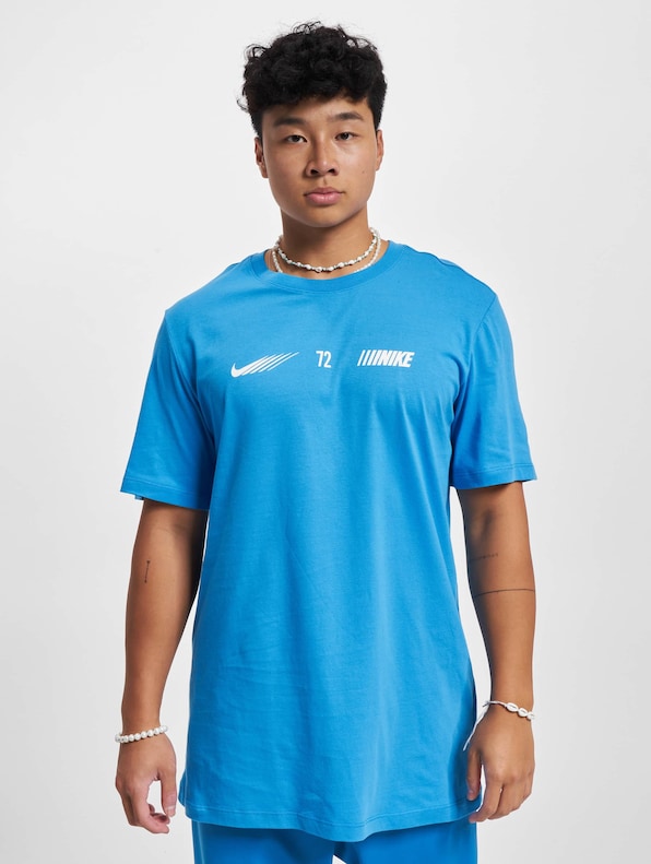 Nike Standard Issue T-Shirt-2