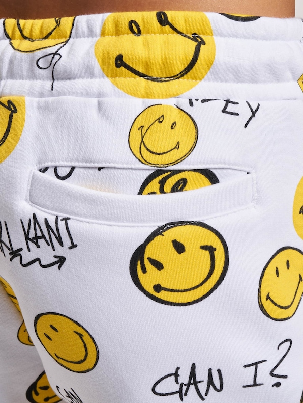 KK Small Signature SmileyÂ® Sweatshorts-3