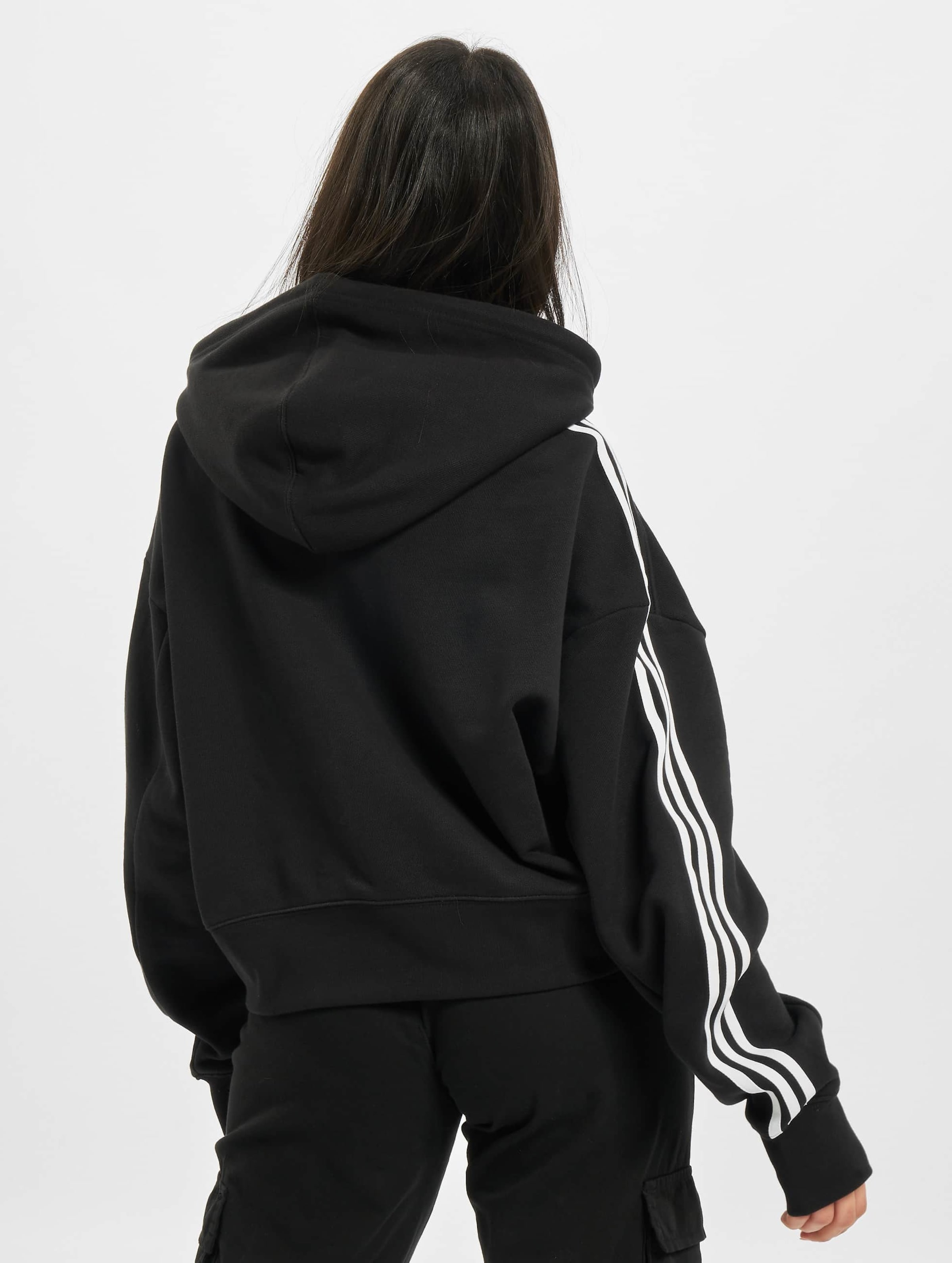 Adidas originals adicolor discount cropped hoodie in blac