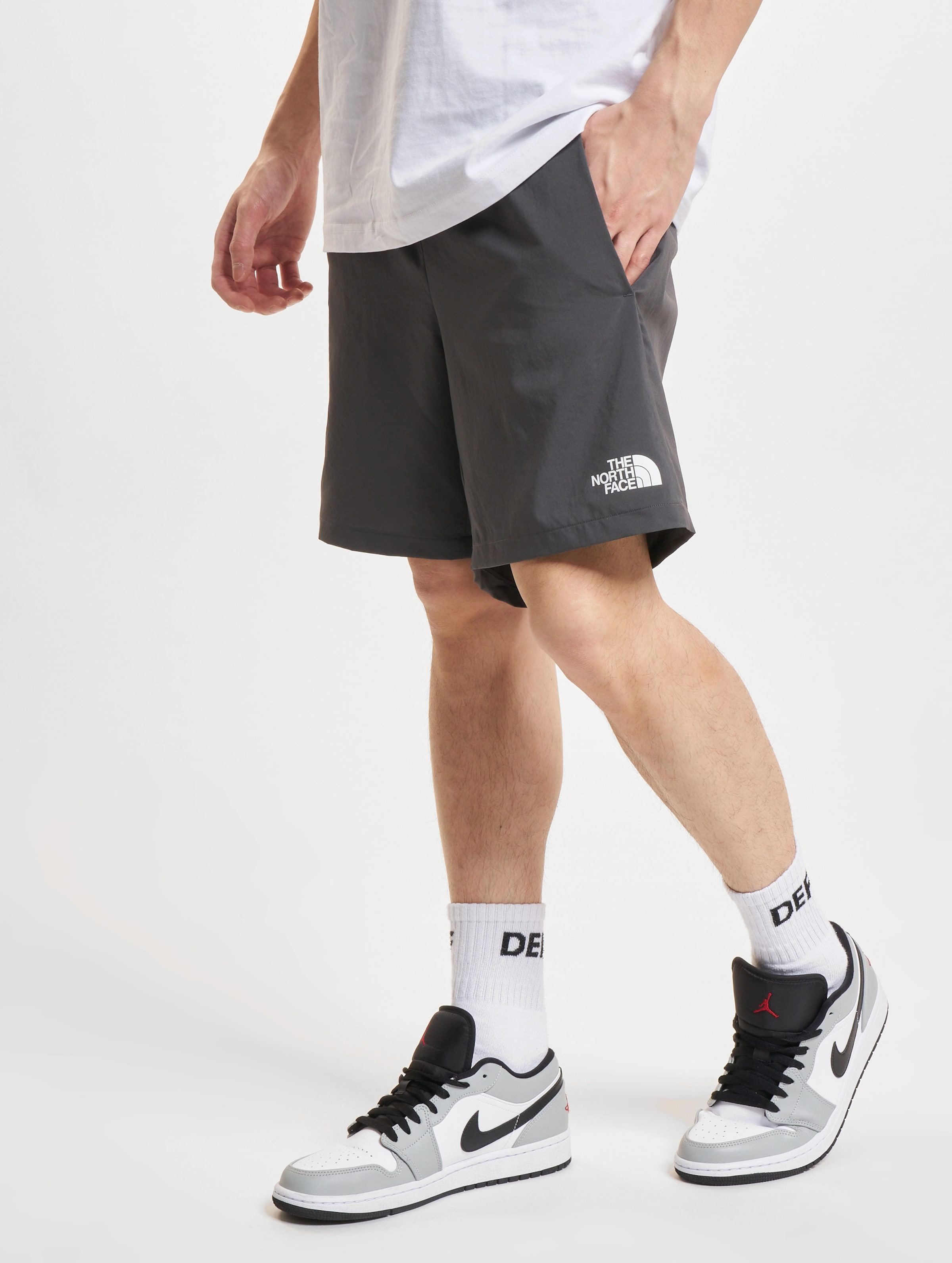 The North Face MA Graphic Woven Shorts Mannen op kleur grijs, Maat XL