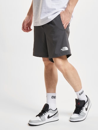 The North Face MA Graphic Woven Shorts