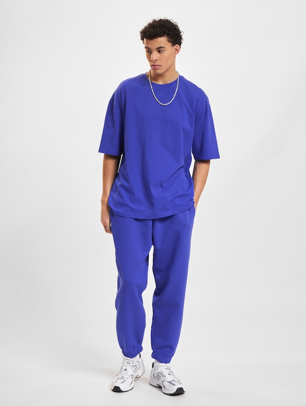 Oversized -4