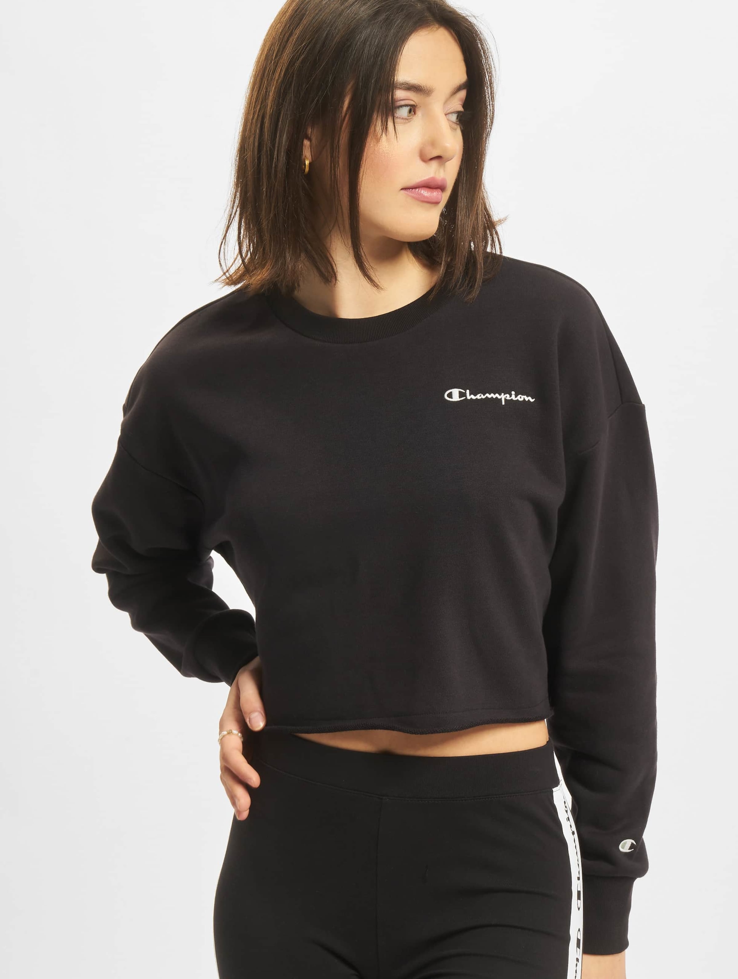 Champion sweatpants hotsell and crop top