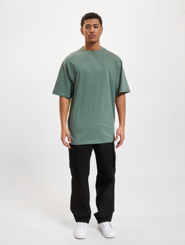 Tall -4