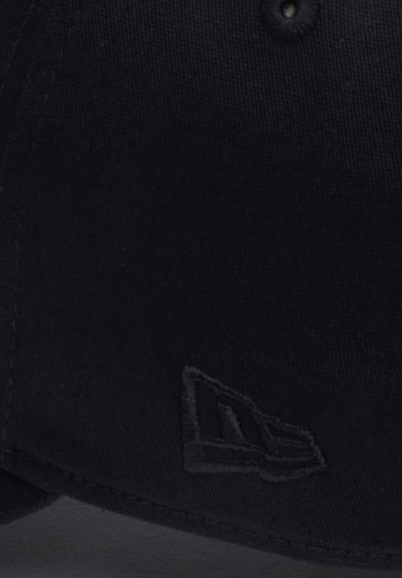 New Era Monochrome 39Thirty Los Angeles Dodgers Snapback Caps-6
